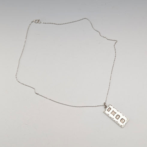 1985 UK Sterling Silver Ingot Pendant with Sterling Silver Necklace Total 11.1g